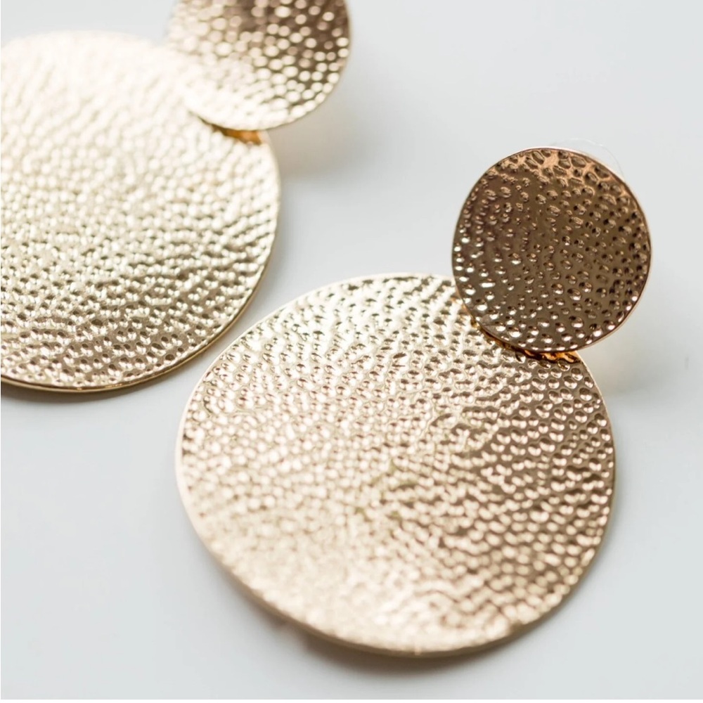 NWOT Anthropologie Gold Hammered Earrings (1015) - Picture 2 of 4